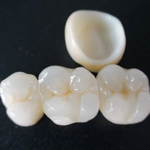 Zirconia dental crowns in Dubai at Crossroads Dental Clinic, Sheikh Zayed Road and Deira, for strong, natural-looking teeth restoration
